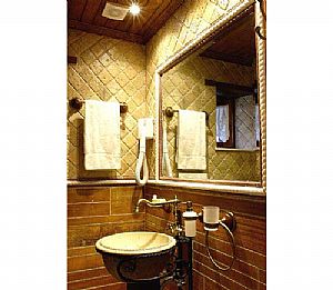 ダブルベッド部屋、15号