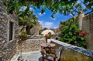 二階建ての部屋、16号