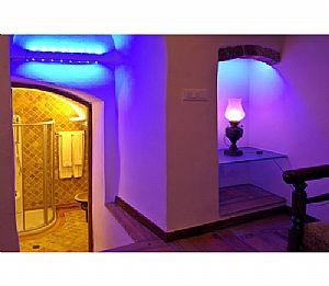 二階建ての部屋、20号