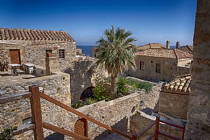 二階建ての部屋、20号